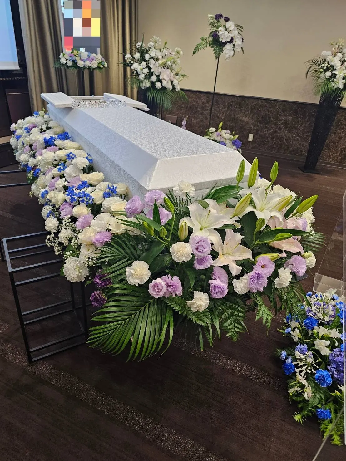 大切な想い出と花に囲まれて