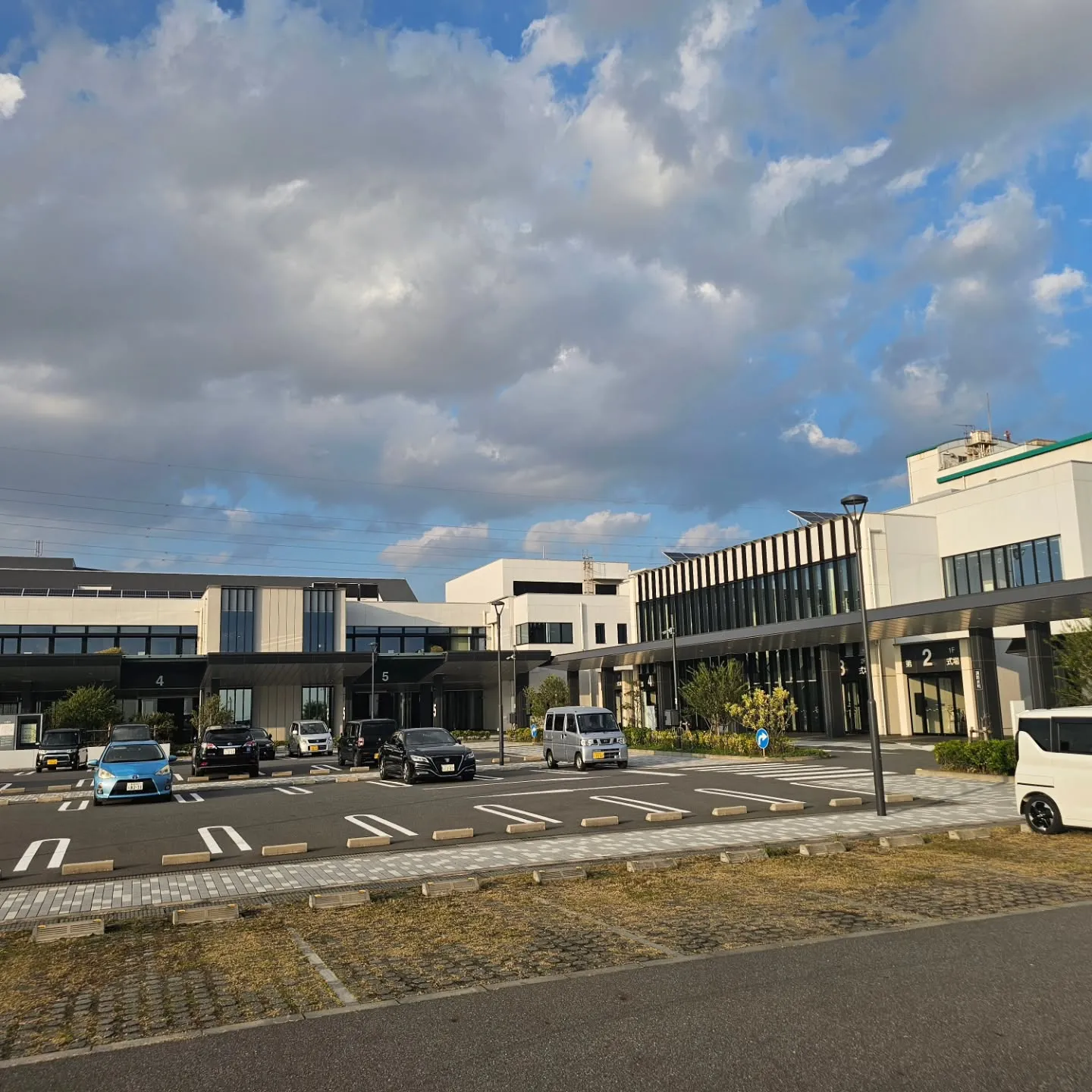 こんばんは。